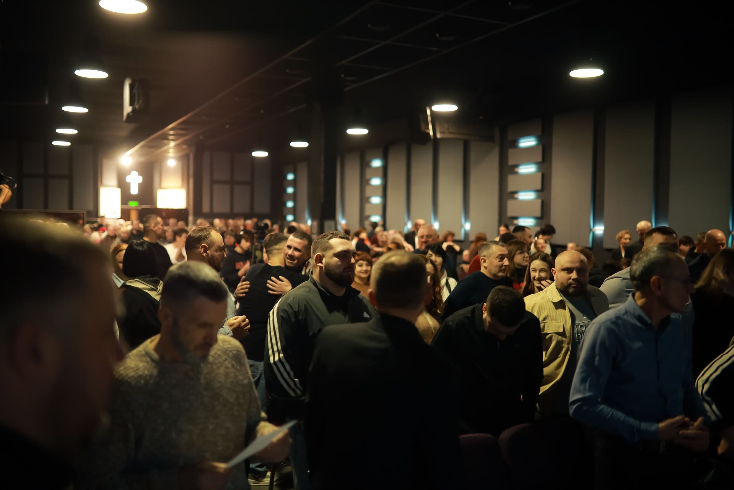 Зібрання церкви у Християнському центрі Пробудження